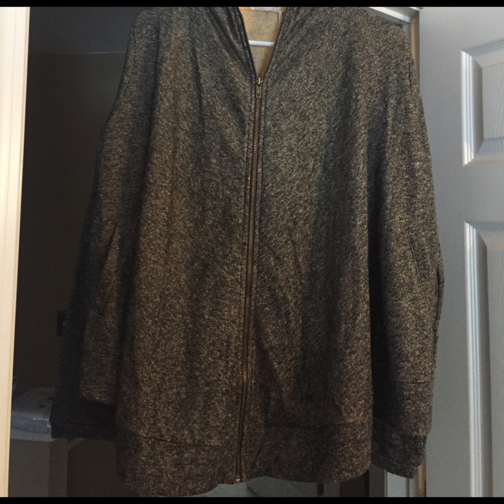NWT High/Low Zippered Tunic Jacket Size L - Picture 3 of 4