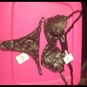 Agent Provocateur Matching Bra & Thong
