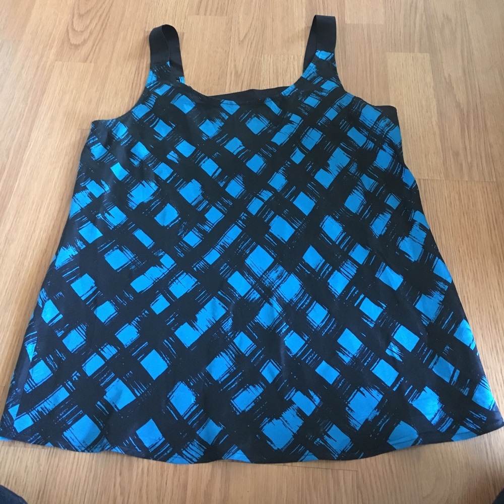 Black and blue theory top size Medium