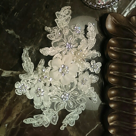 Headpiece - Picture 3 of 3