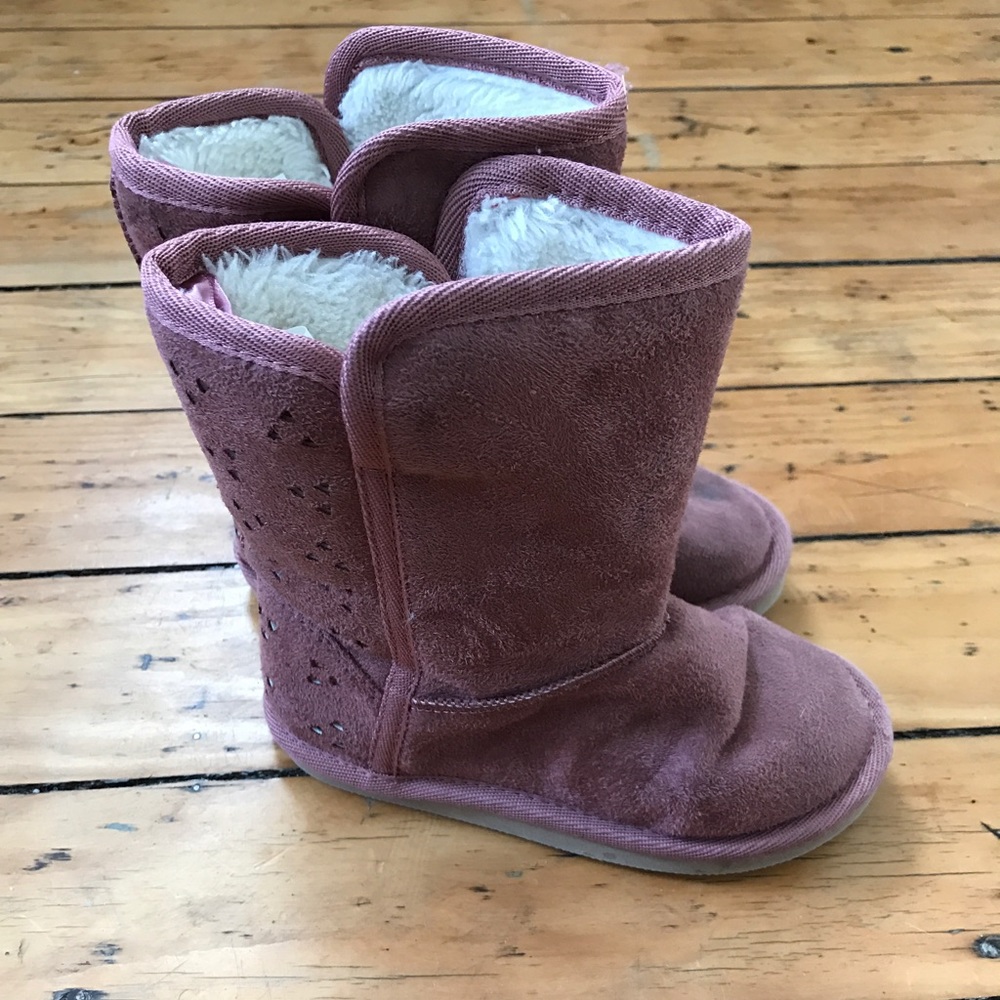 Old Navy "Ugg" like boots