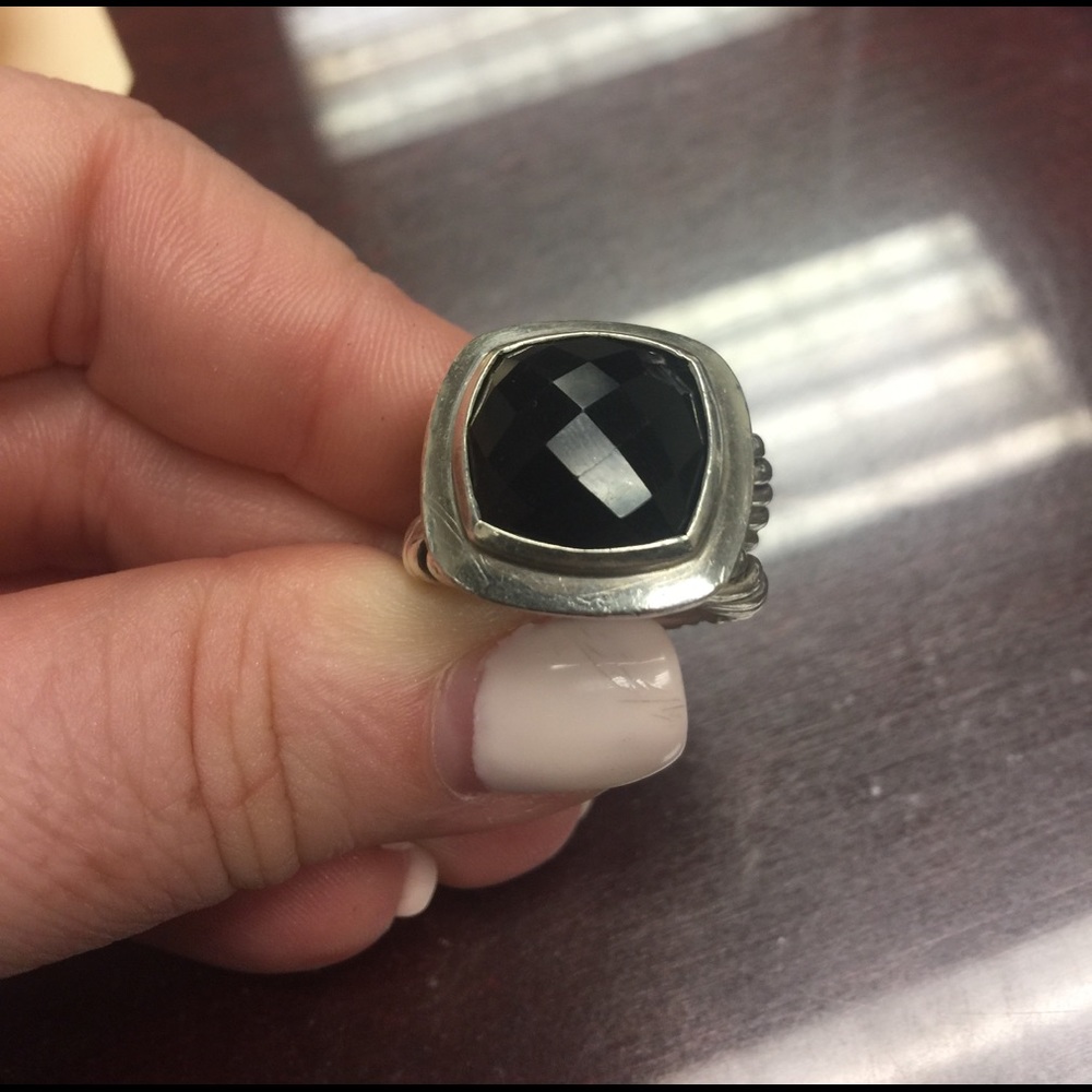 Beautiful onyx Albion DY ring! Size 7