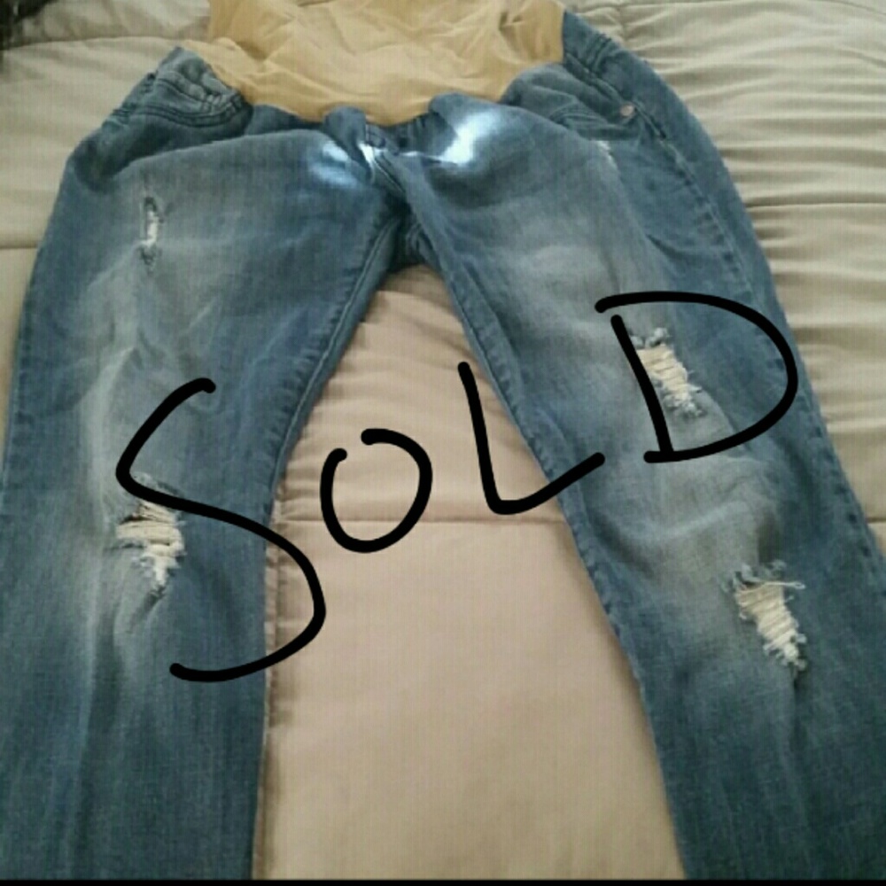 Skinny maternity jeans