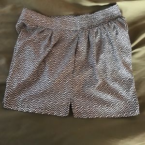 Chevron AE shorts
