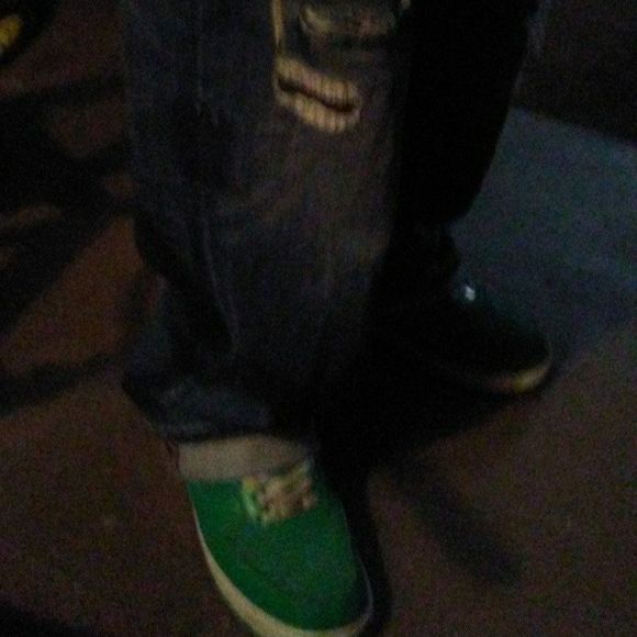 Meet your Posher, Rae - Picture 1 of 1