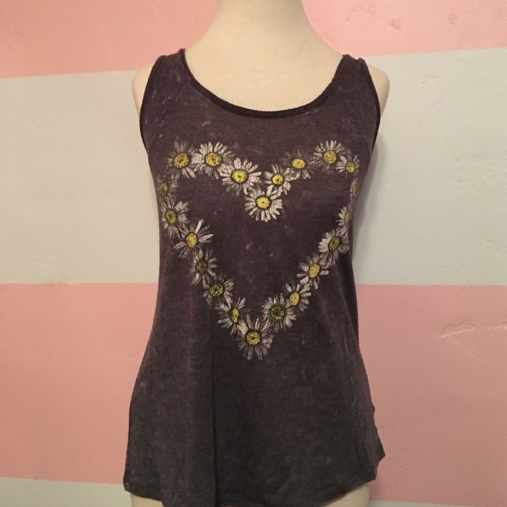 Flower heart tank top
