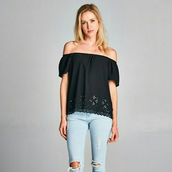 LAST ONE ✨ Black Laser Cut Hem Top - Picture 2 of 6