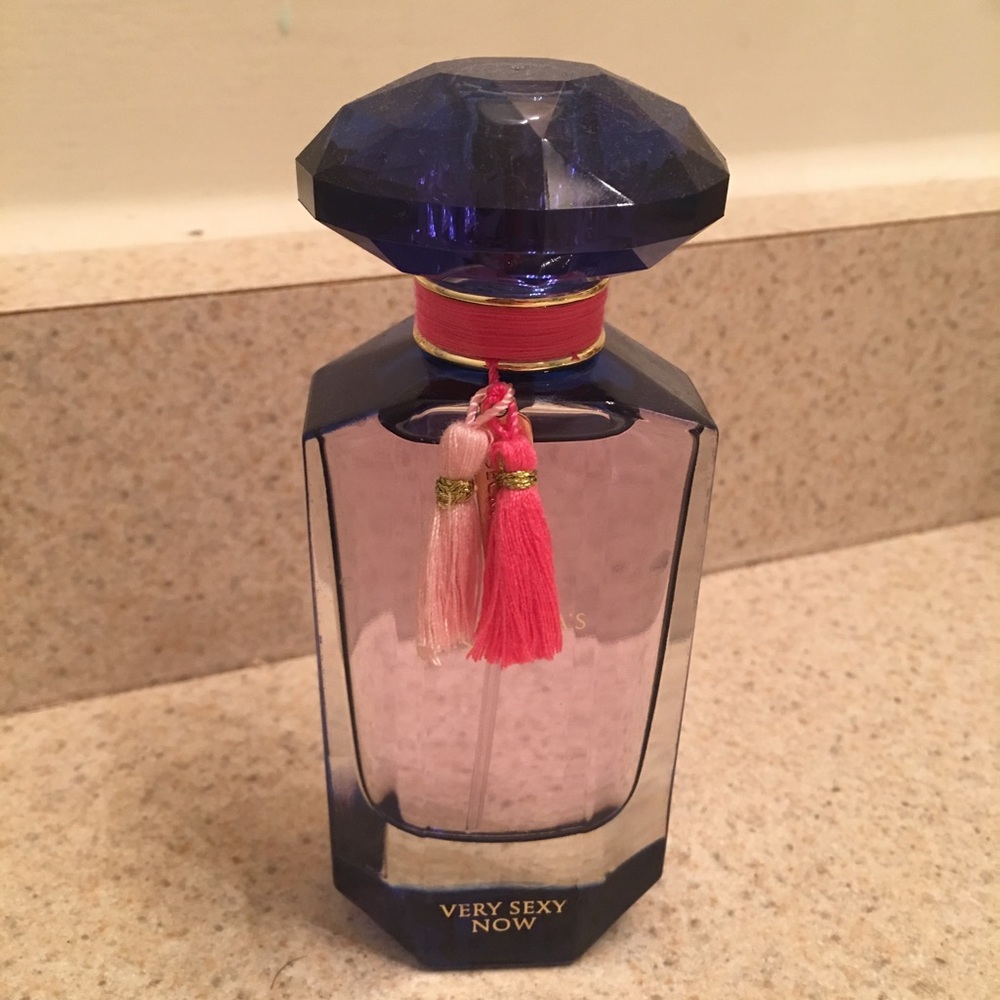 ❌❌SOLD❌❌Very sexy now perfume.