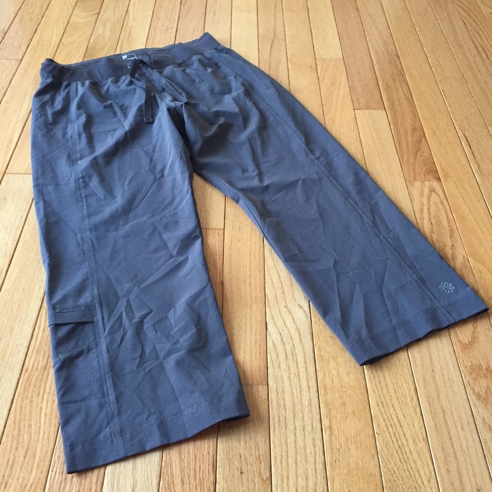 Title Nine hiking athletic capri crop pants XS