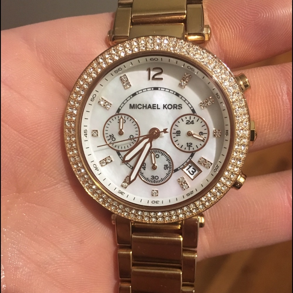 ❤️Gold Michael Kors watch need gone now!! ❤️