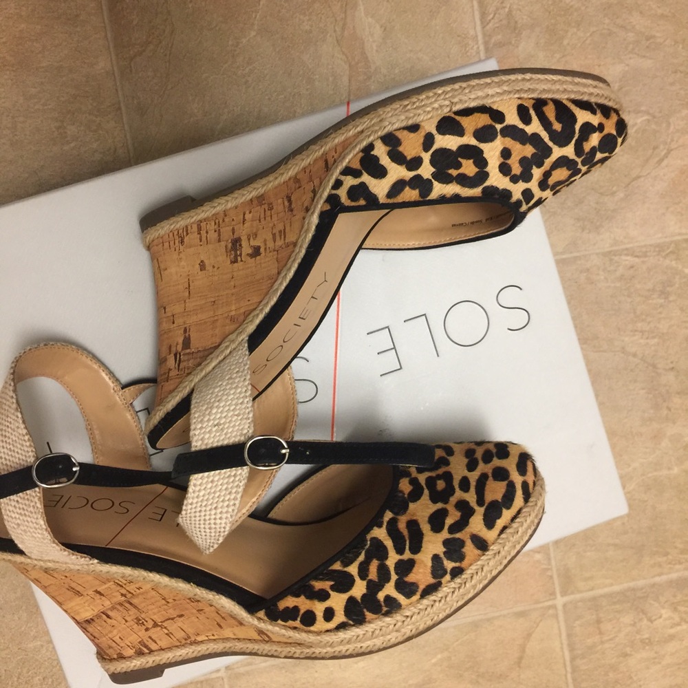 New Sole Society tiger wedged - Picture 5 of 5