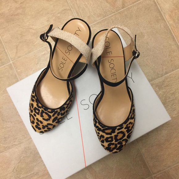 Sole Society Shoes - New Sole Society tiger wedged