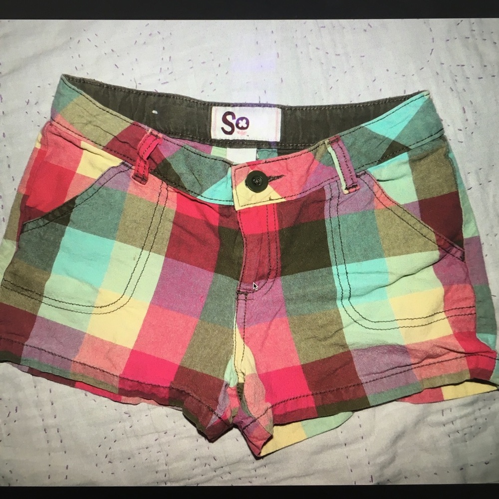 Girls youth size 8 Plaid shorts