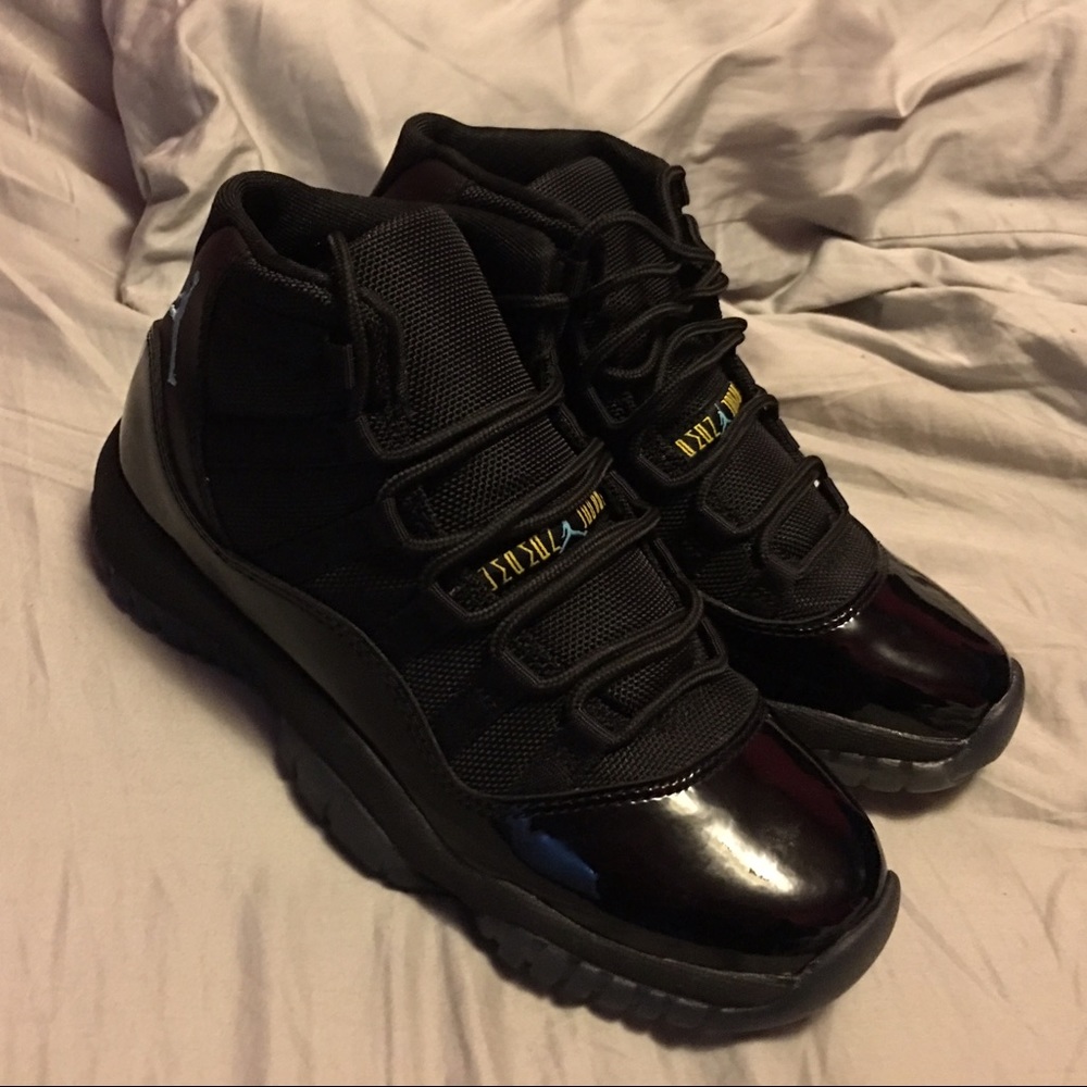 Air Jordan 11 "Gamma Blue"