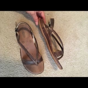 Keen sandals NWOT