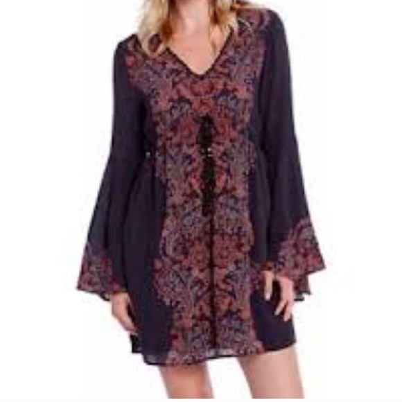 Taylor & Sage Dresses & Skirts - NWT BROWN FLORAL LACE TRIMMED DRESS