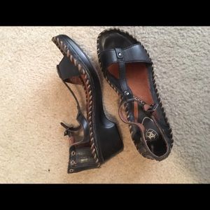 Ariat sandals NWOT