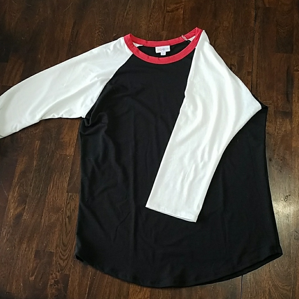 Lularoe Randy tee