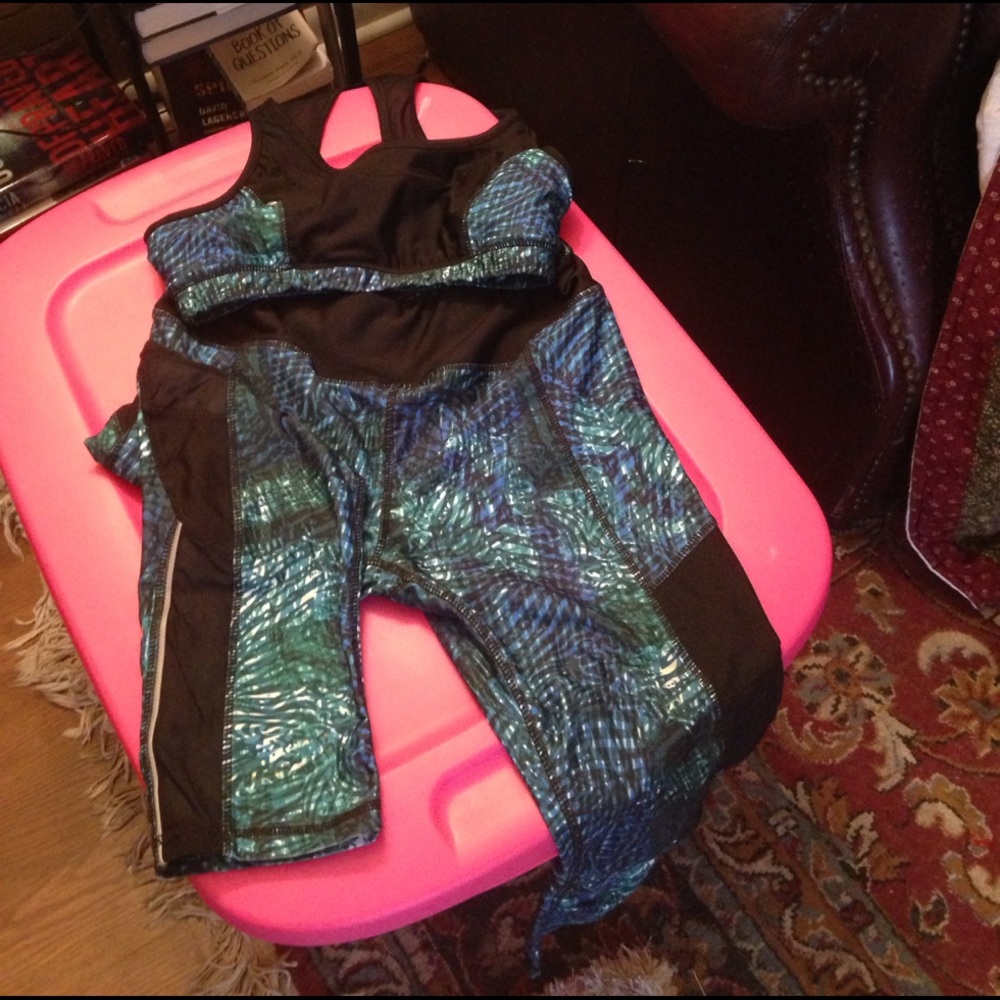 Adore Me Two Piece WorkOut set M