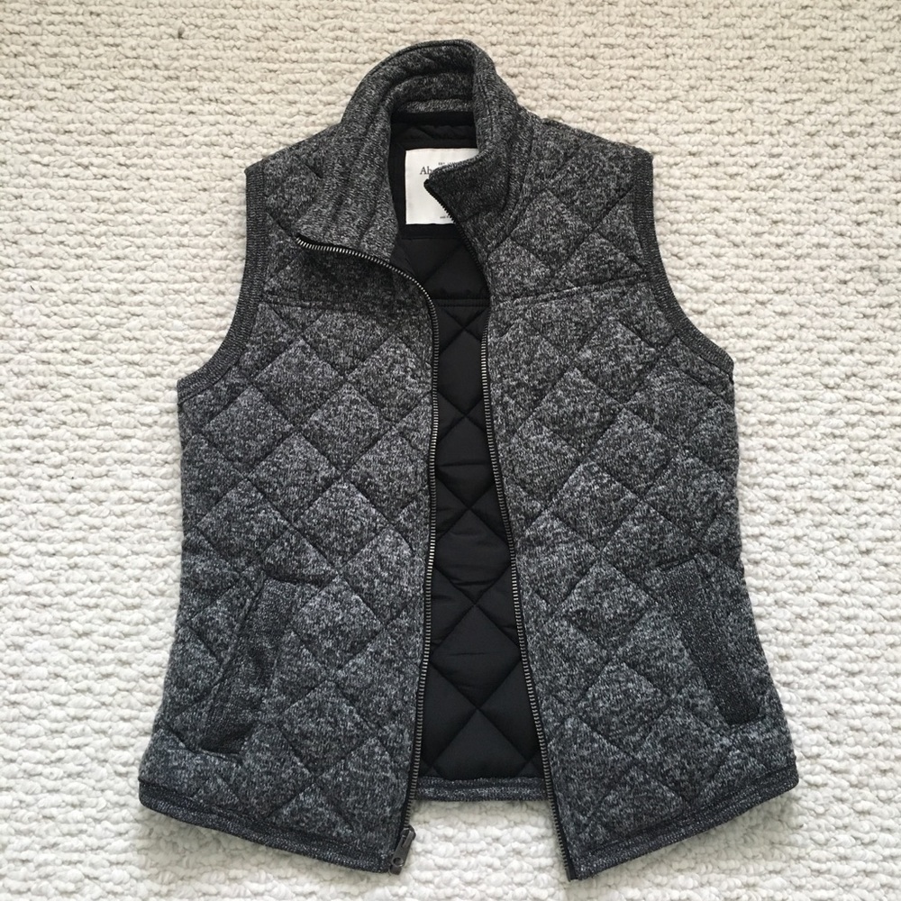 Abercrombie and Fitch quilted vest