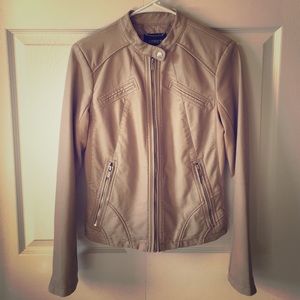 Fitted Leather jacket