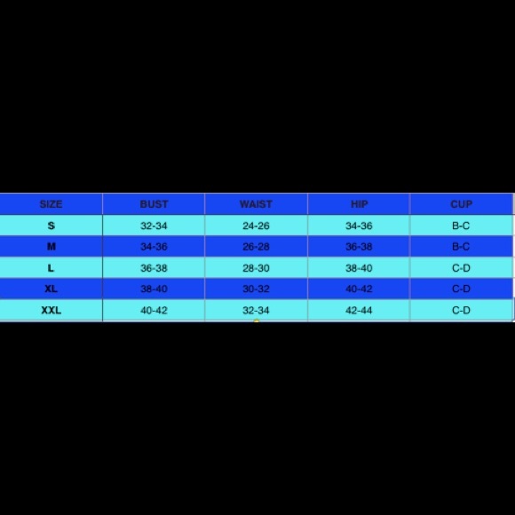 ❗️MOVING SALE 💙Pretty Lace Up Bandeau Halter - Picture 6 of 6