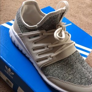 Tubular Radial J