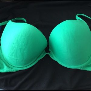 Victoria's  Secret 36D Bra