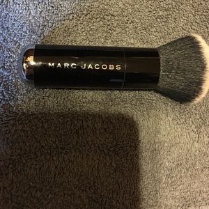 Marc Jacobs The Face III brush