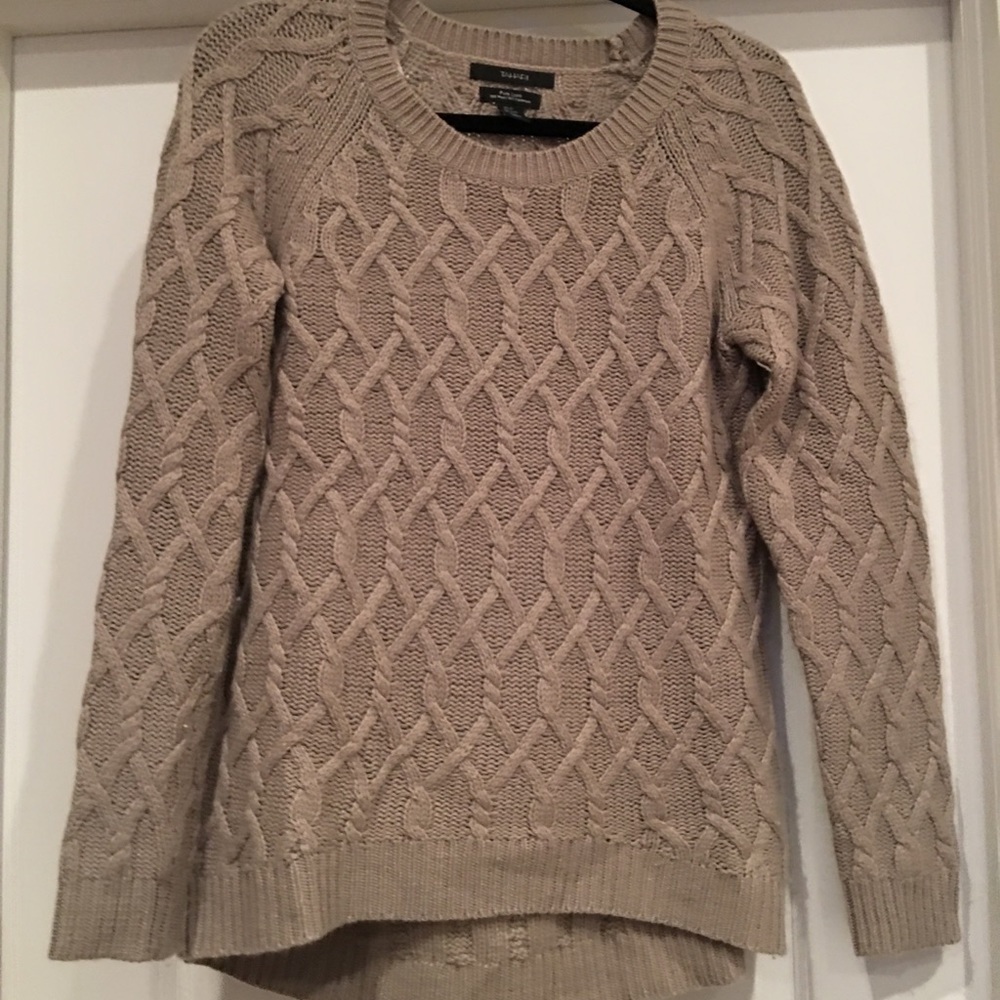 Tahari sweater