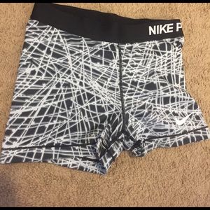 Nike pro compression shorts size small