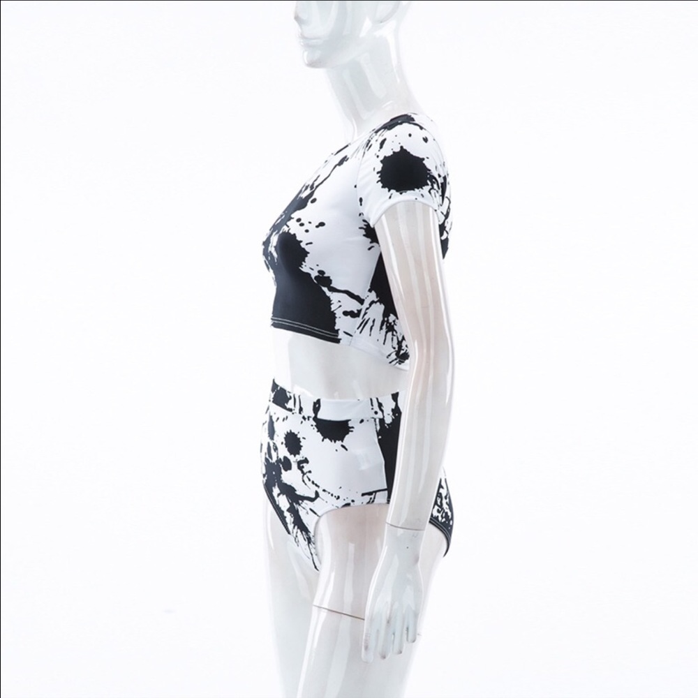 DOPE BLACK AND WHITE PAINT PATTERN TOP AND BOTTTOM - Picture 6 of 6