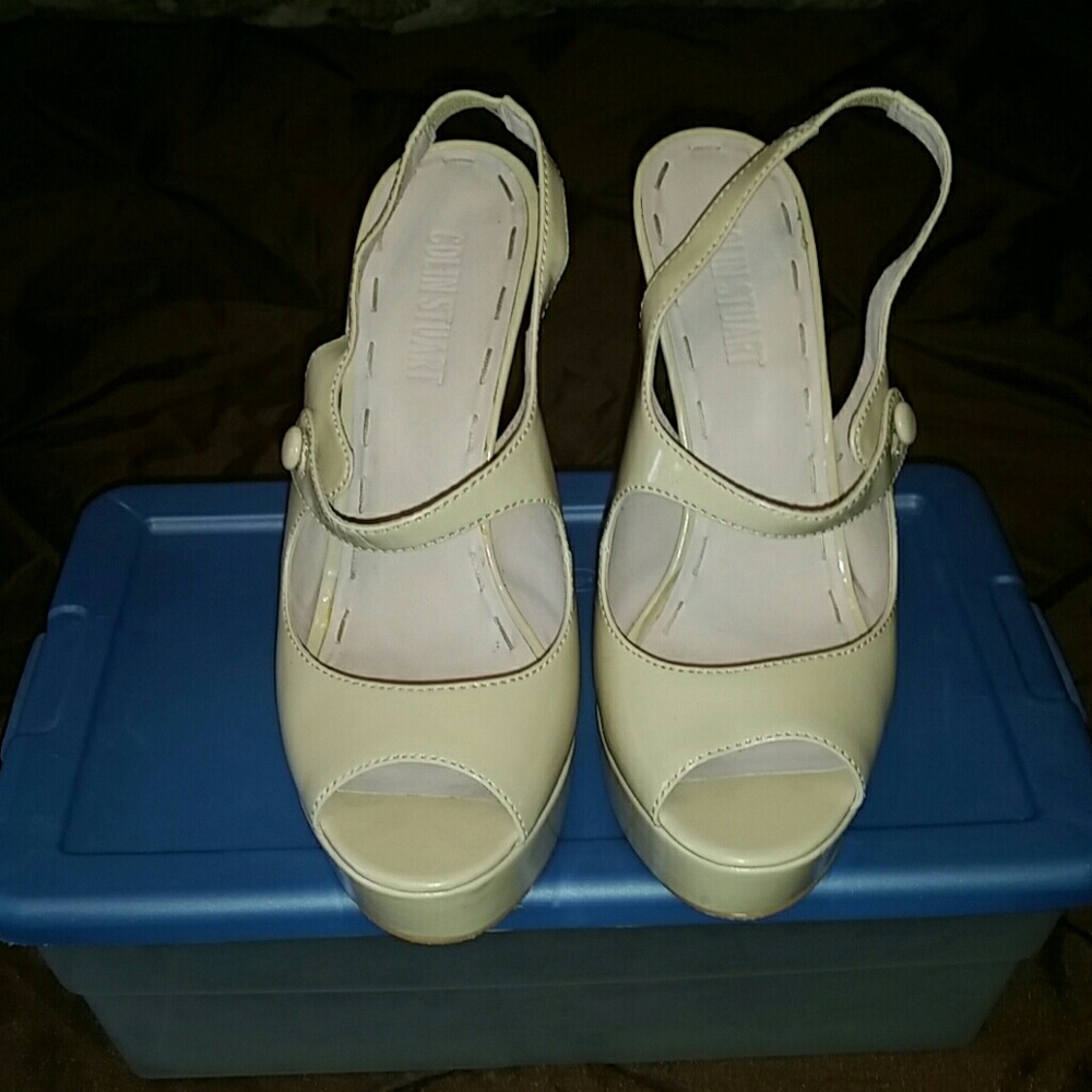 Spring slingbacks, worn 1 time.