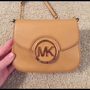 NWOT Michael Kors light brown/tan cross body bag