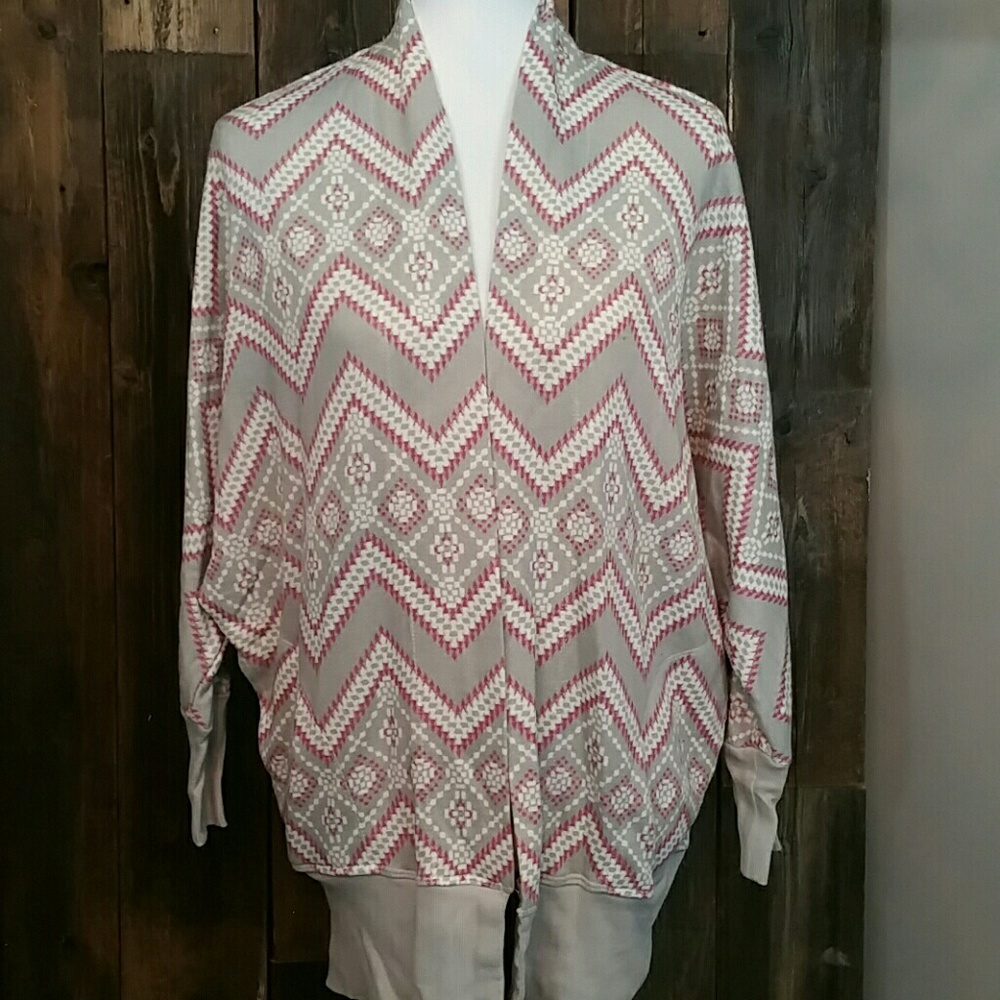Gray sweatshirt/cardigan