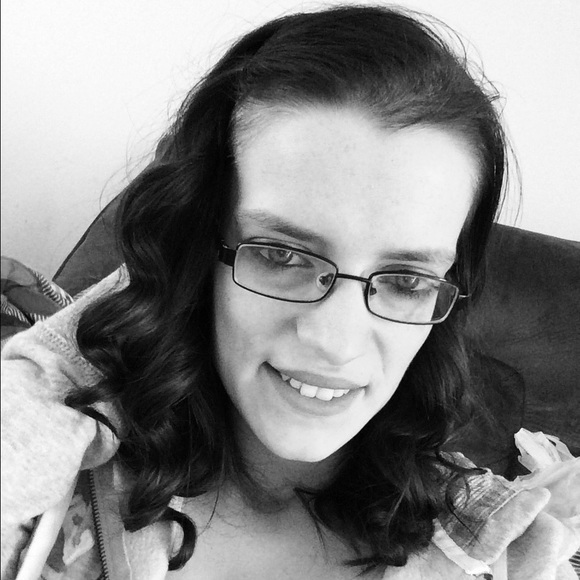 Meet your Posher, Devin - Picture 1 of 1
