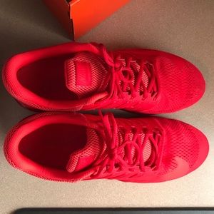 Men's Nike gym shoes