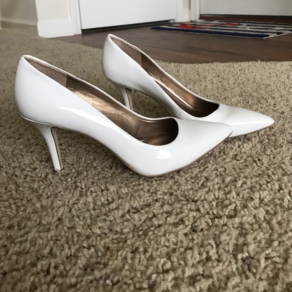 BCBG White pumps