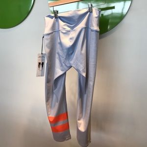 High-Waist Airbrush Capri