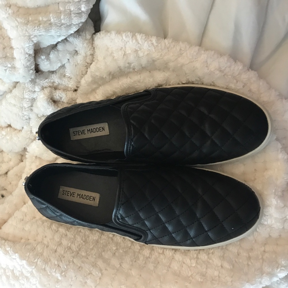 Steve Madden Black Sneakers