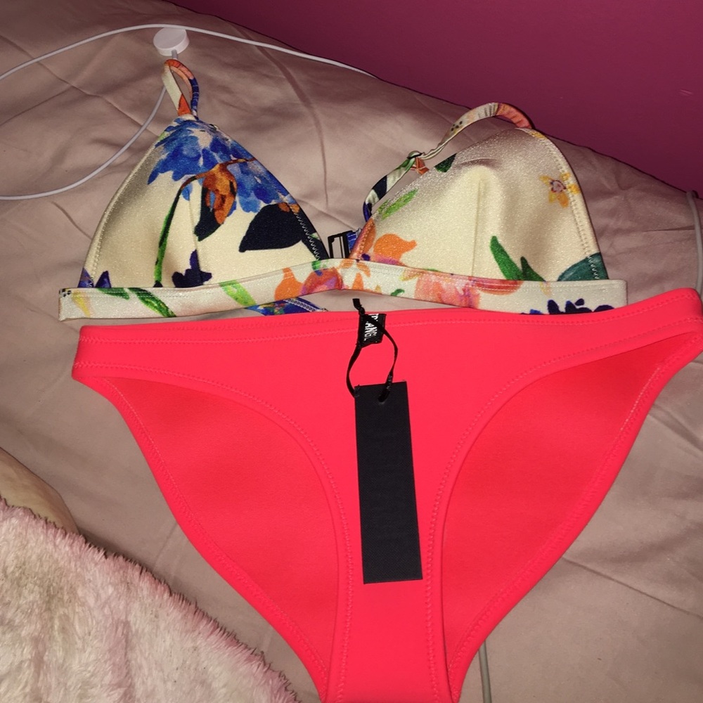 Triangl bathing suit