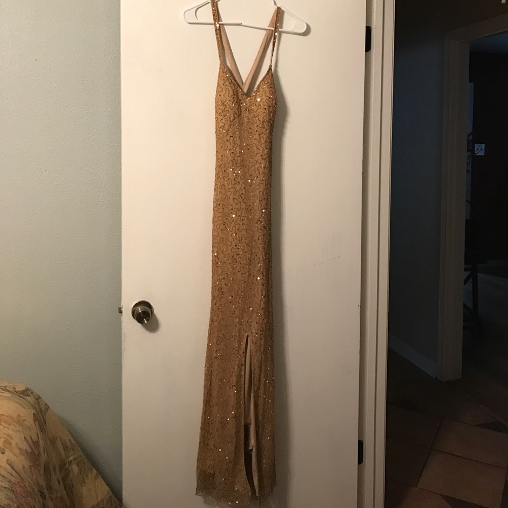 NWT Beautiful Sequin Evening Gown