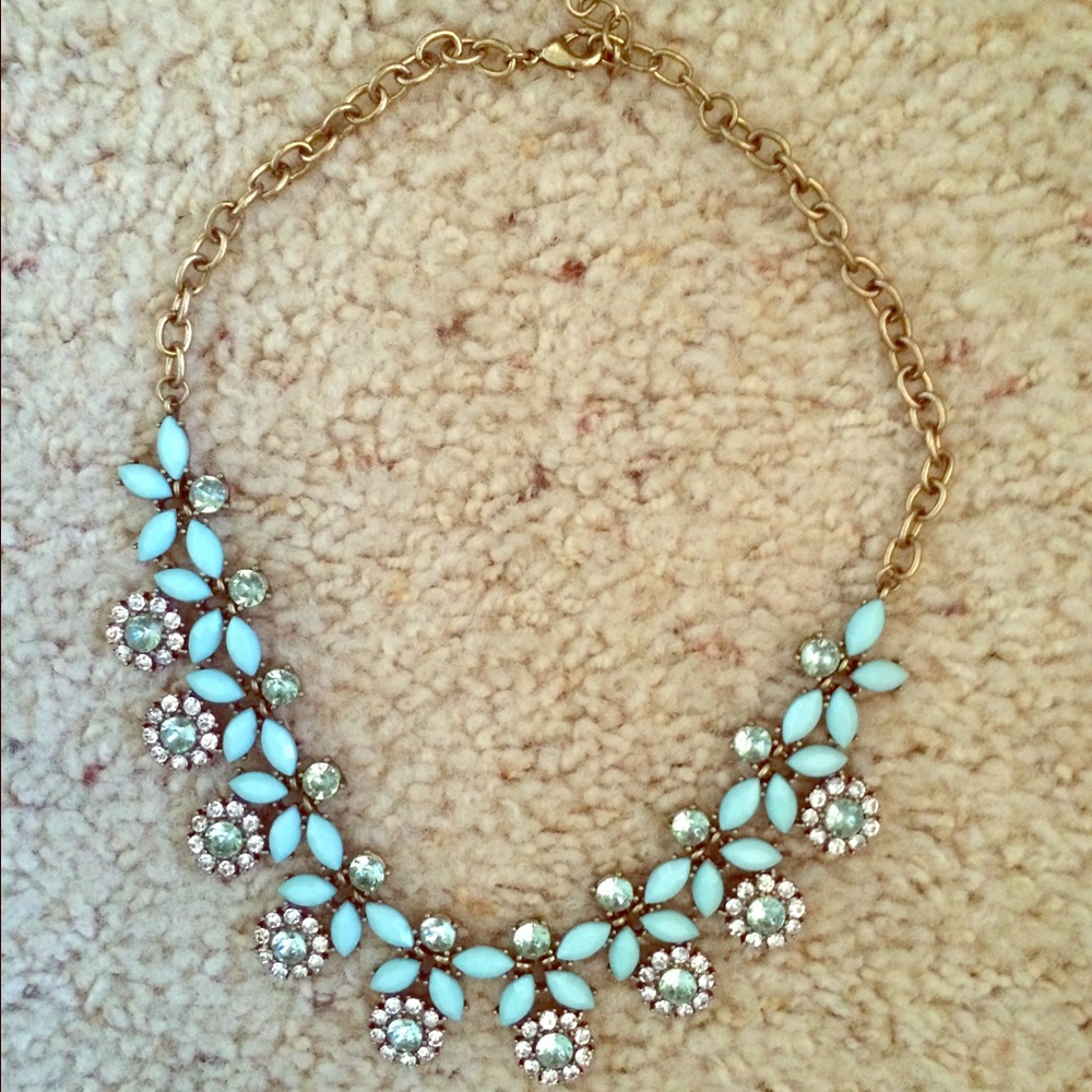 Statement necklace