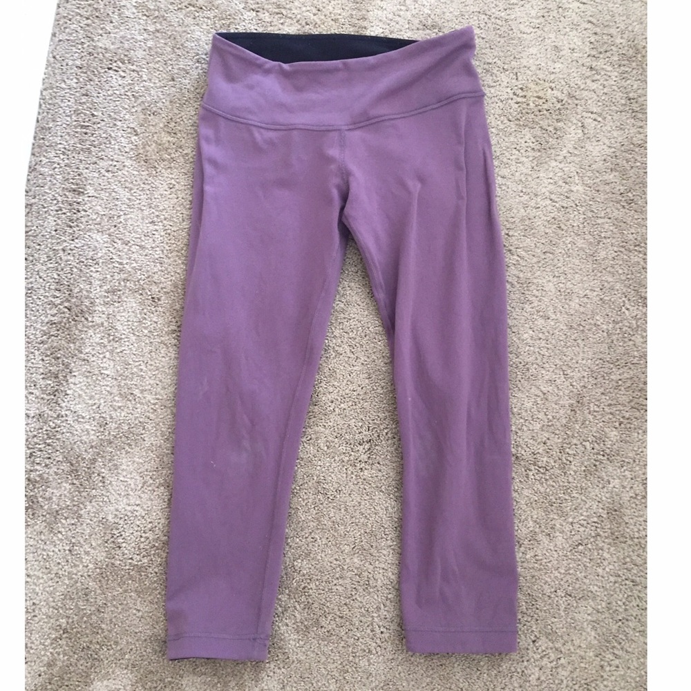 ‼️4EVER CLOSED IN 1 DAYS ‼️Lululemon Crop