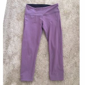 ‼️4EVER CLOSED IN 1 DAYS ‼️Lululemon Crop