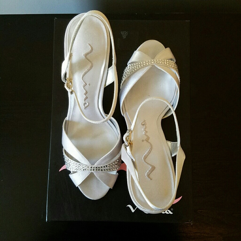 Nina silver heels w rhinestone accents