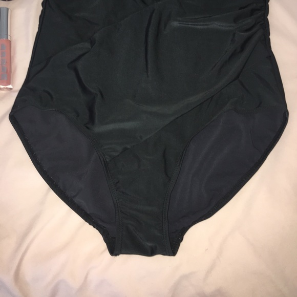 🎉 HP 🎉 Black One Piece with padding 💕 - Picture 6 of 8