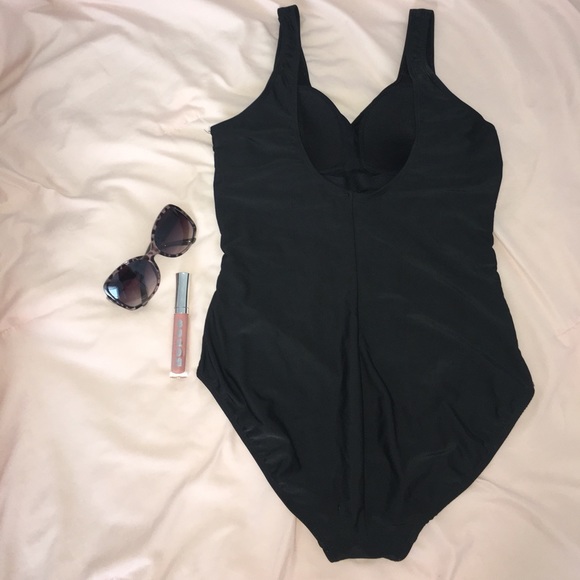 🎉 HP 🎉 Black One Piece with padding 💕 - Picture 7 of 8