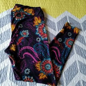 TC leggings paisley print