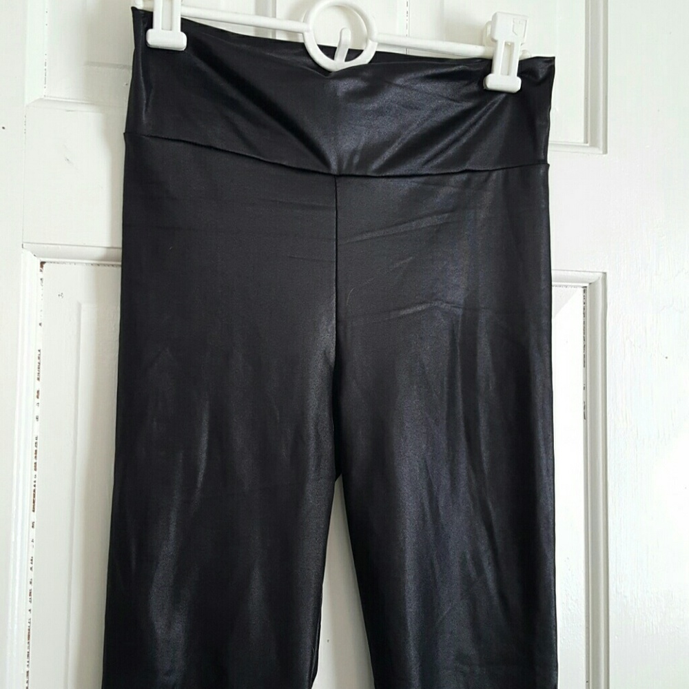 Faux leather leggings